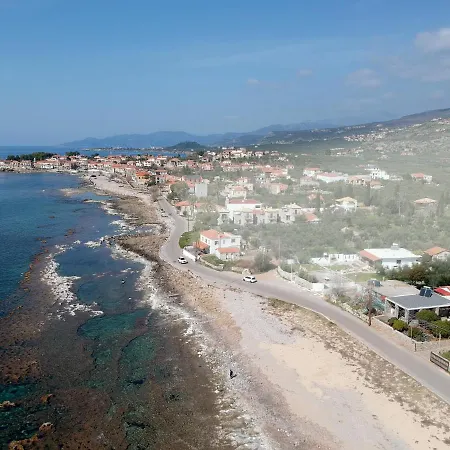 Bostani Seaside House Mani